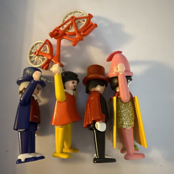 1974 Geobra Playmobile Lot of four circus figurines. Pre-owned. - Picture 5 of 5